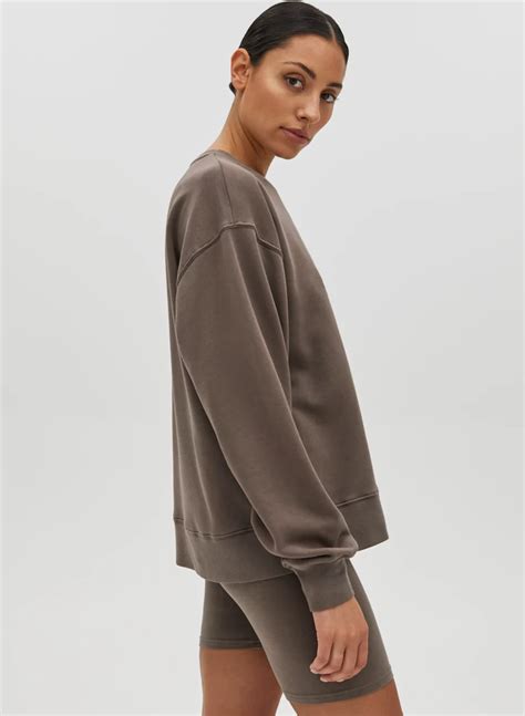 aritzia oversized crew